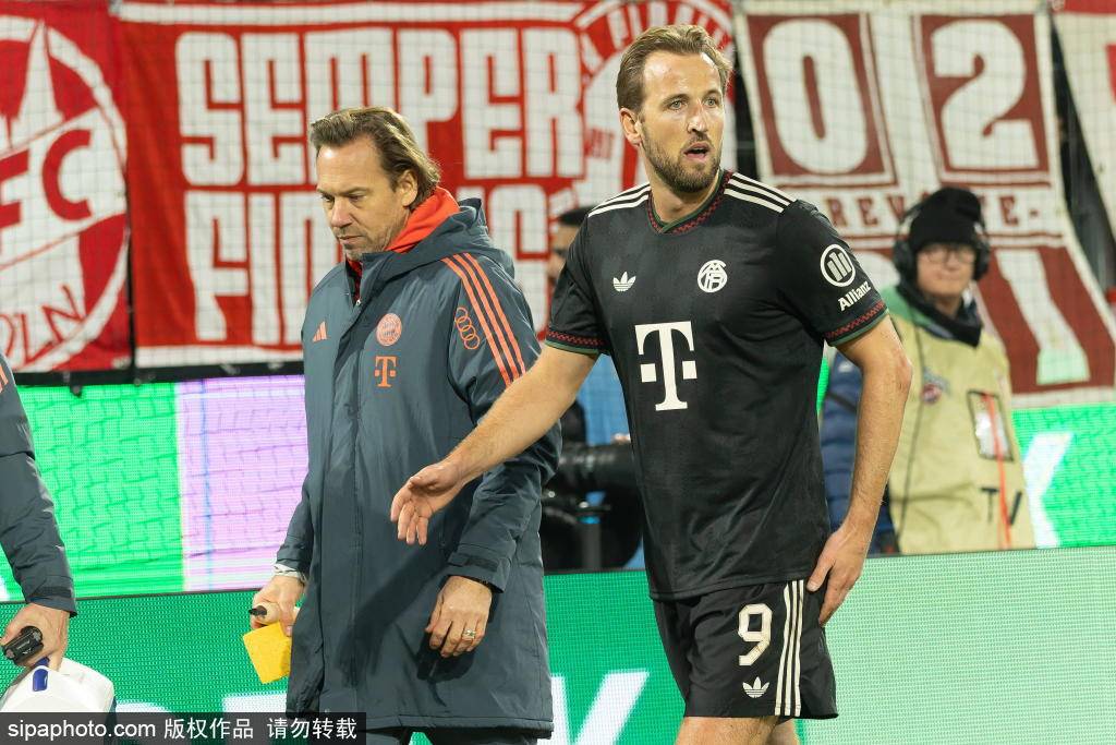 科瓦奇：多特蒙德应该更早锁定胜局，但今年德甲4胜1平让我高兴